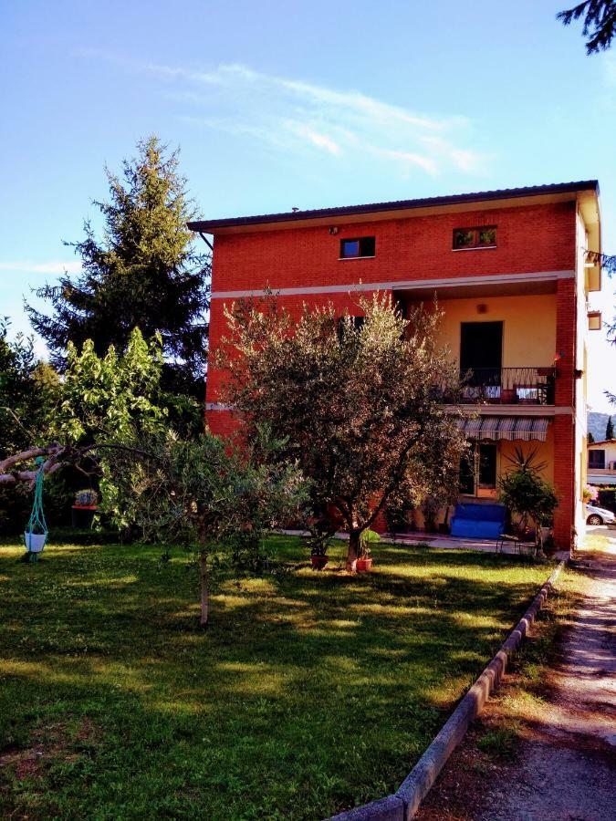 Апартаменты La Casa Di Aghi Перуджа Экстерьер фото